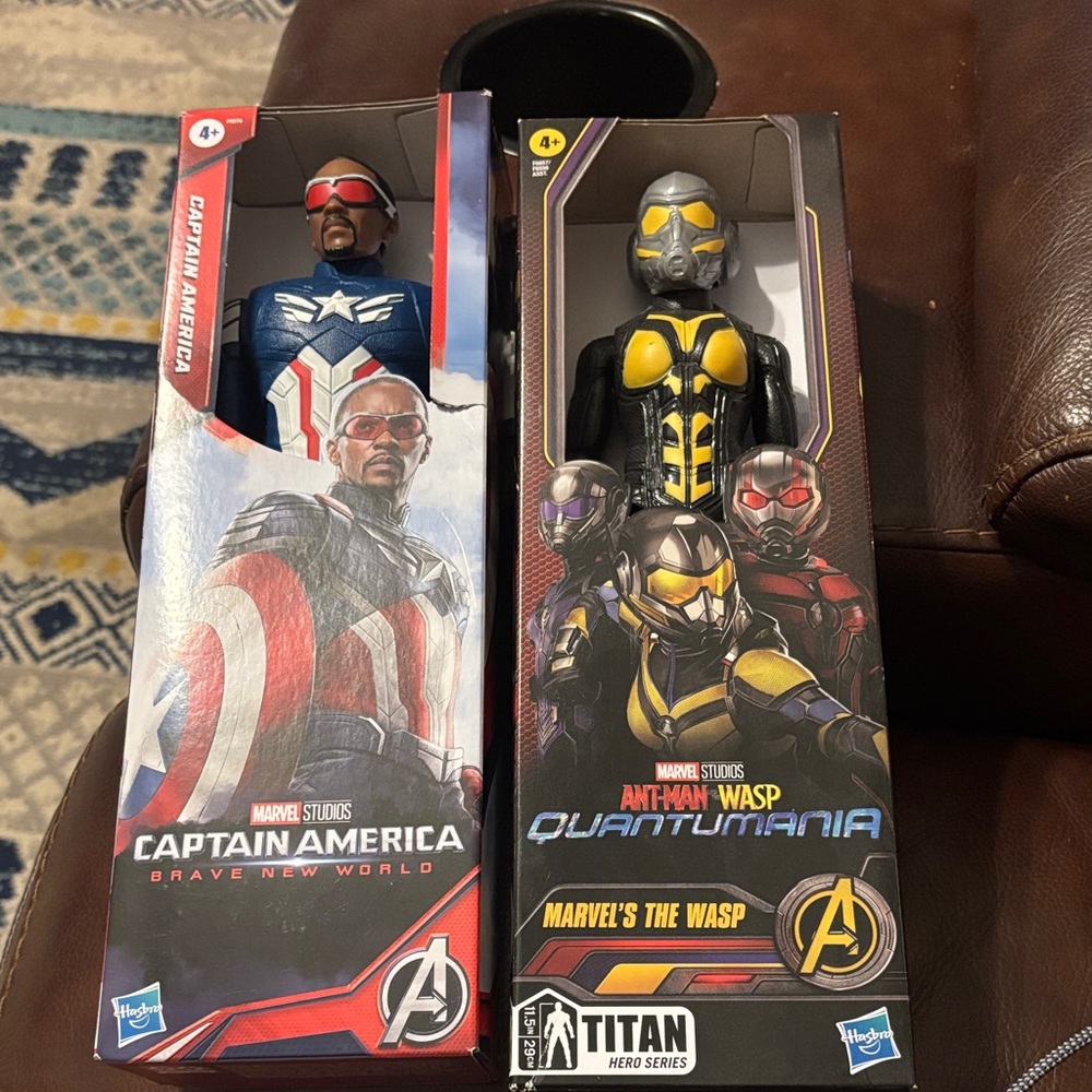 Captain America & The Wasp Marvel Action Figures - Red, Blue, Yellow, Black. NIB